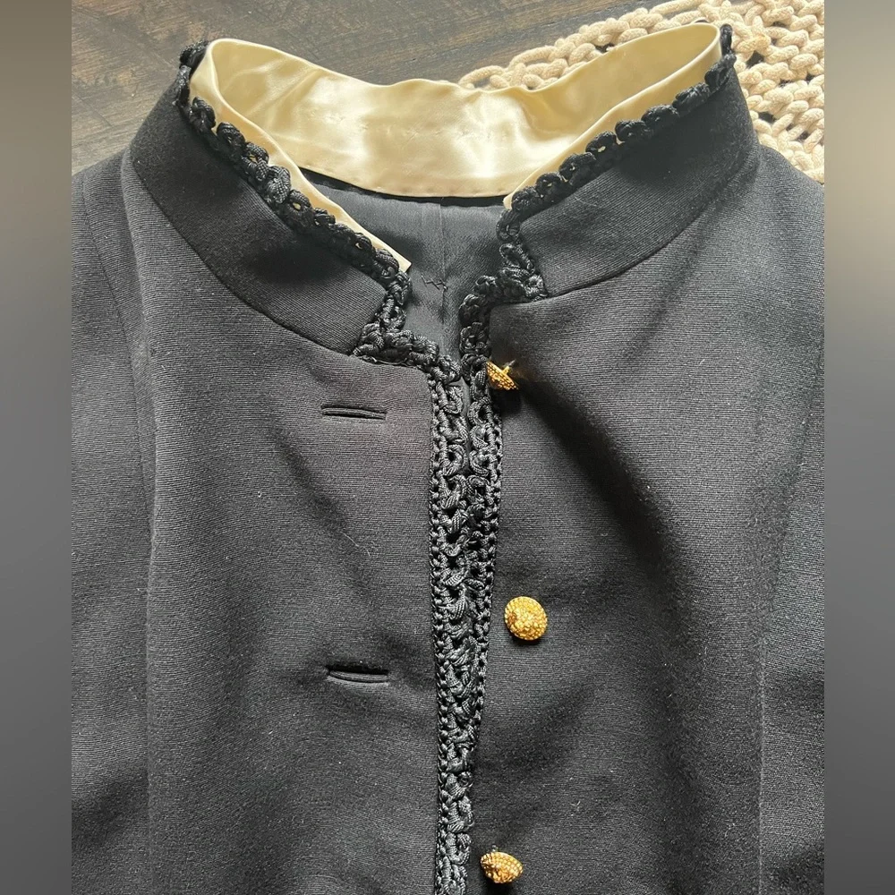 Holt Renfrew Vintage Black Wool Jacket & Skirt Set Size 6 Excellent - Picture 3 of 15